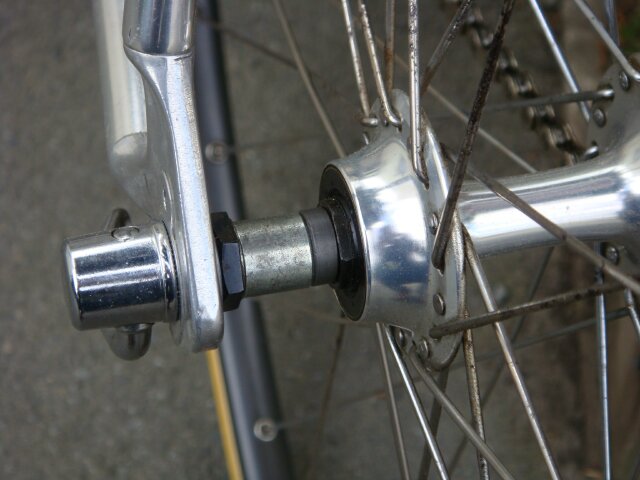 Fixed gear rear hub best sale